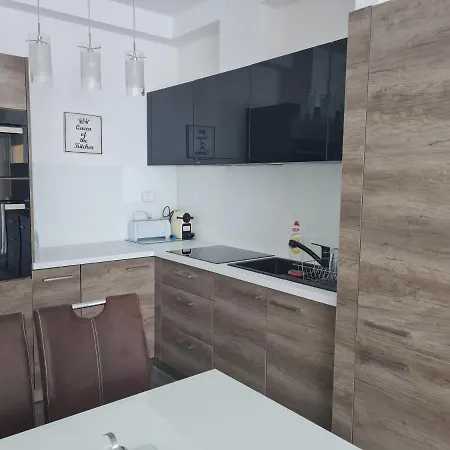 Urban Apartman Apartman *